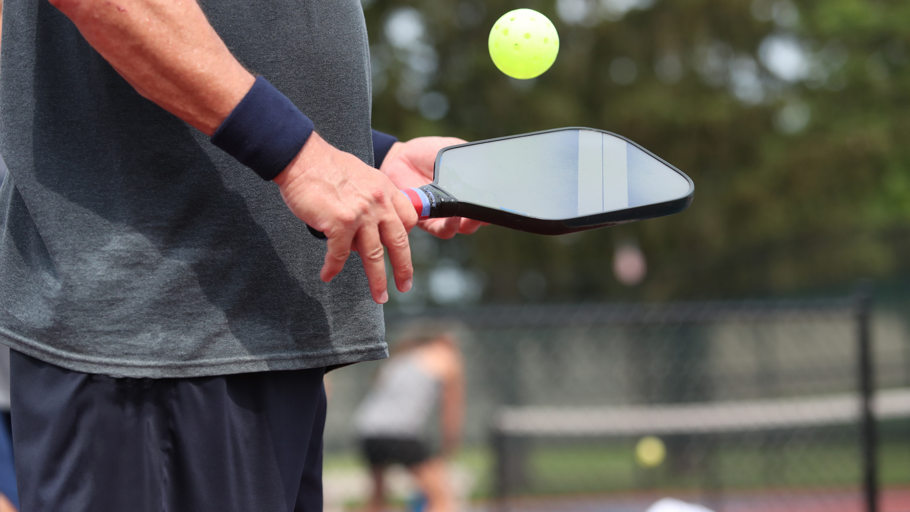 Mastering the Pickleball Serve: Techniques and Tricks